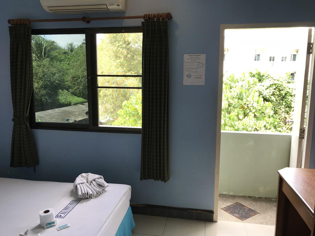 P.N. Guesthouse Krabi town Quarto foto